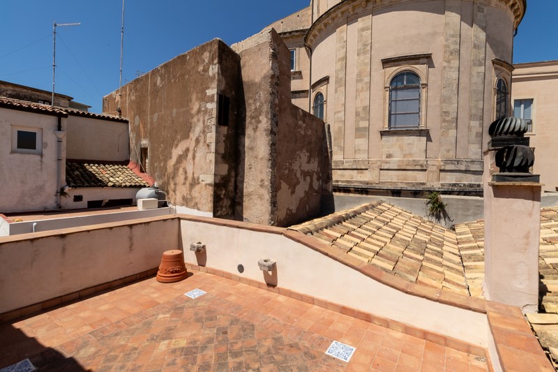 indipendente con terrazzo in vendita in ortigia siracusa sicilia