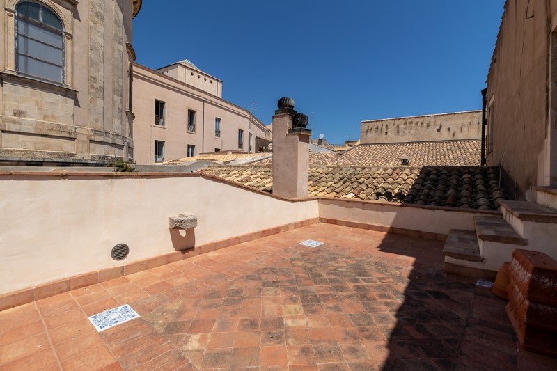 indipendente con terrazzo in vendita in ortigia siracusa sicilia