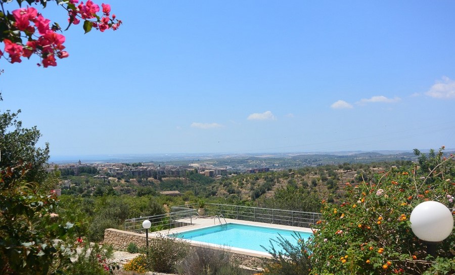villa con piscina vista panoramica vista mare in vendita a noto siracusa sicilia