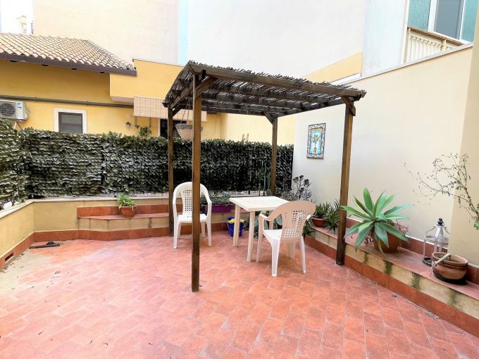 appartamento con terrazzo in vendita zona gelone borgata siracusa sicilia