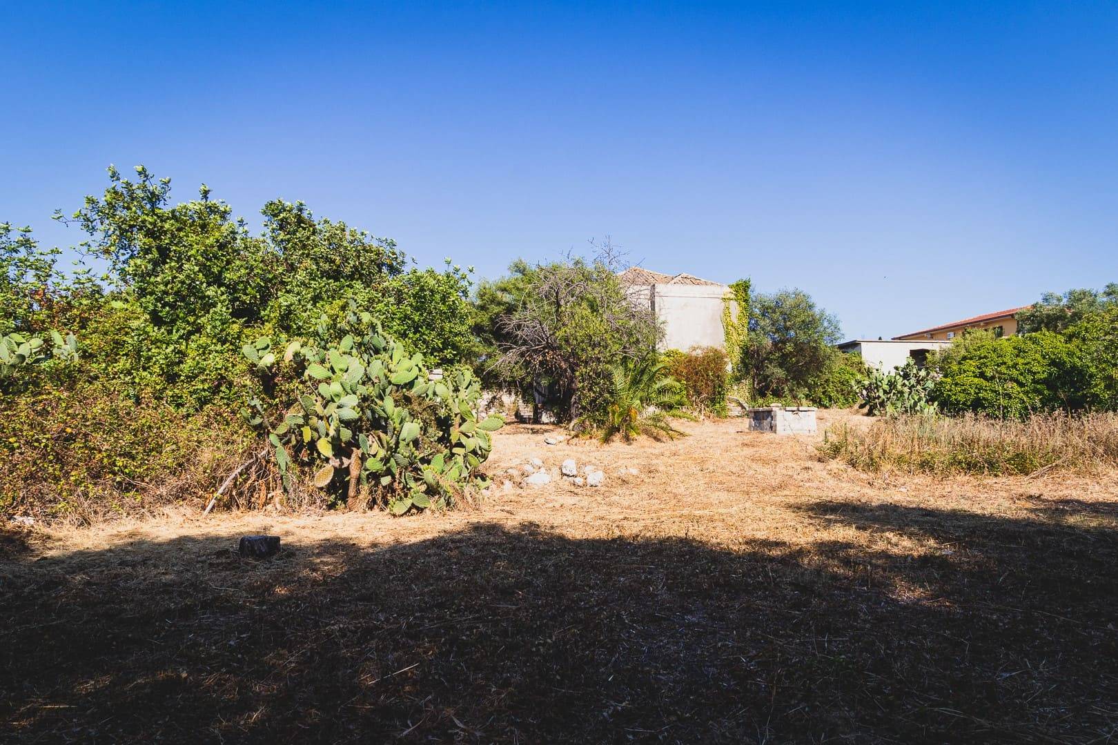 rustico con giardino in vendita a siracusa zona isola